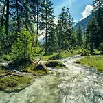لارشنهوف ناتور فندق 4*